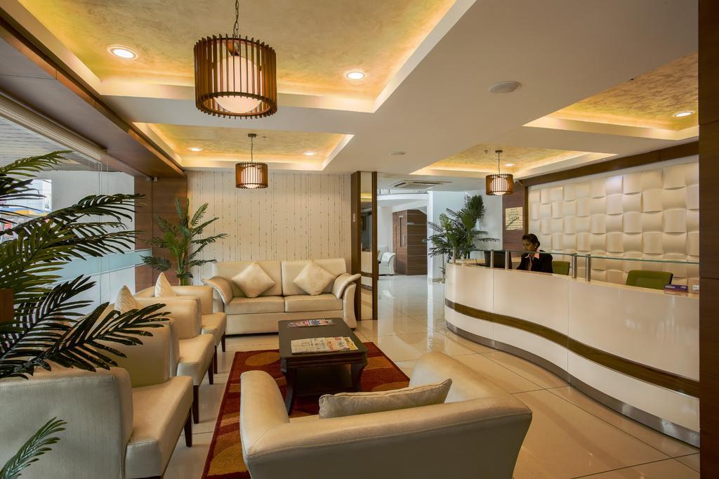 Kga Elite Continental Hotel Tiruvalla Zewnętrze zdjęcie