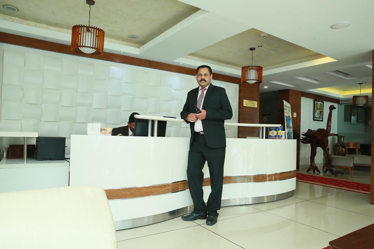 Kga Elite Continental Hotel Tiruvalla Zewnętrze zdjęcie