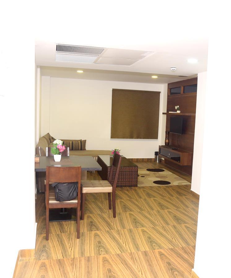 Kga Elite Continental Hotel Tiruvalla Zewnętrze zdjęcie