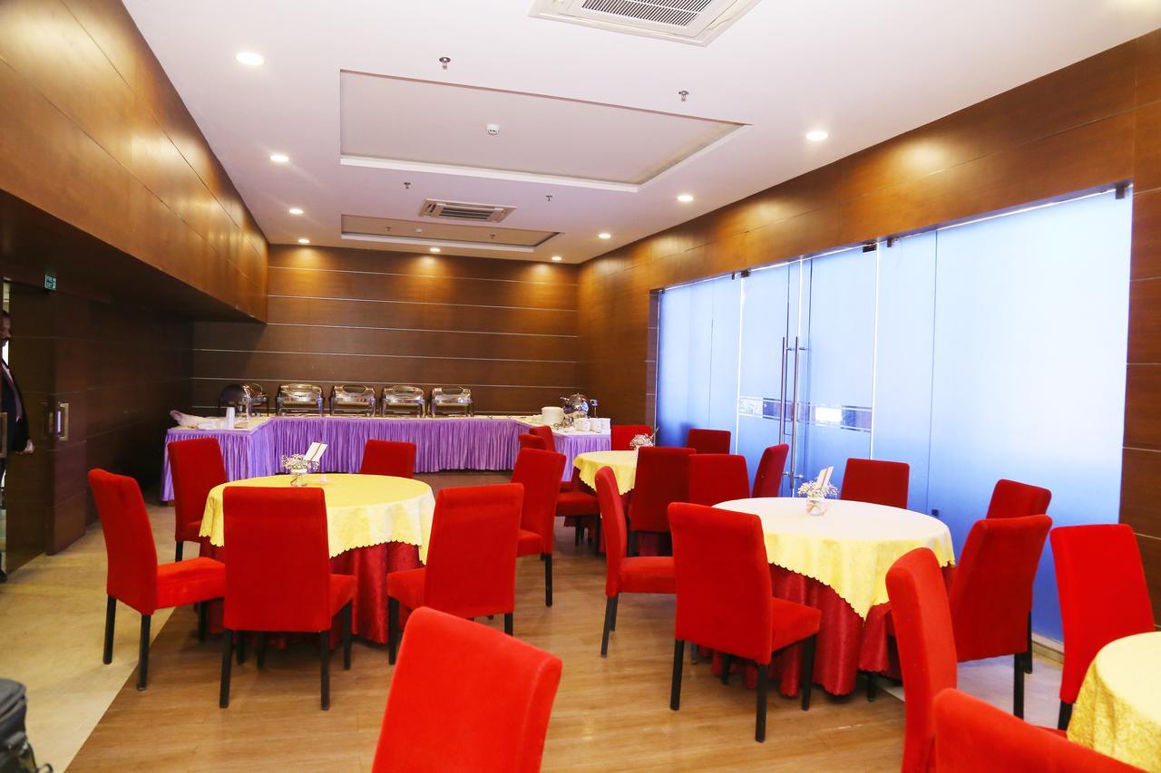 Kga Elite Continental Hotel Tiruvalla Zewnętrze zdjęcie