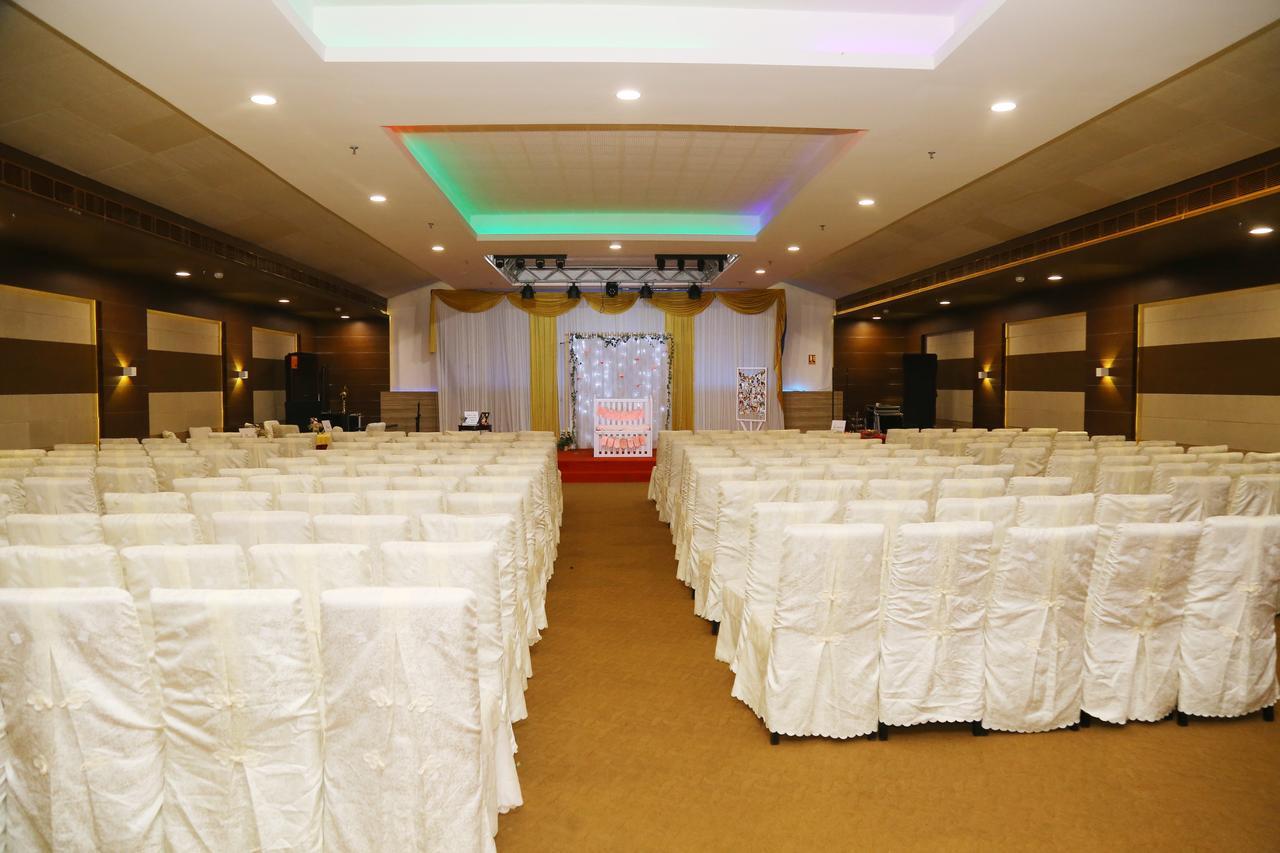 Kga Elite Continental Hotel Tiruvalla Zewnętrze zdjęcie