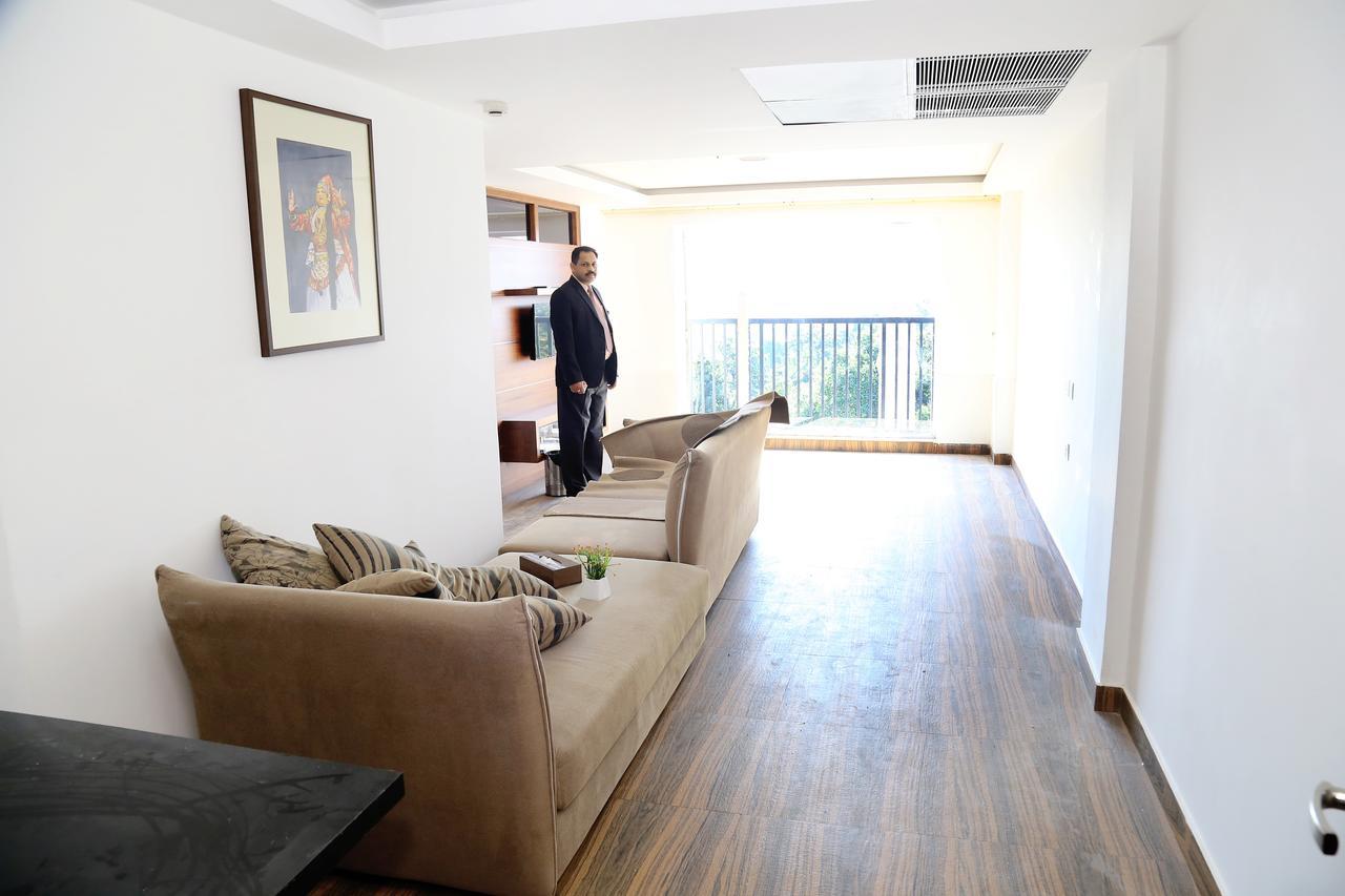 Kga Elite Continental Hotel Tiruvalla Zewnętrze zdjęcie